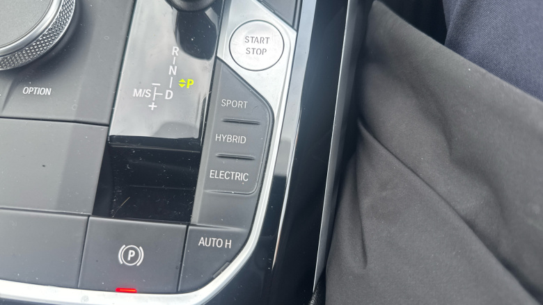 BMW 3 Series 330e M Sport 4dr Step Auto Saloon